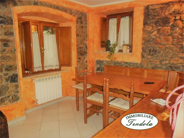 casa indipendente in affitto a Castelnuovo Magra in zona Molicciara