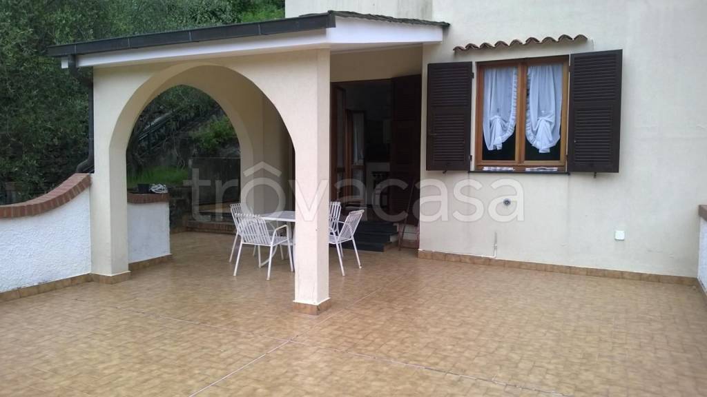 appartamento in affitto a Deiva Marina