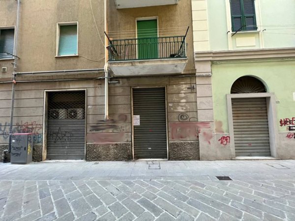 locale di sgombero in affitto a La Spezia in zona Centro Storico