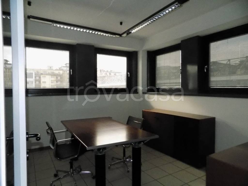 ufficio in affitto a La Spezia in zona Canaletto / Buonviaggio / Migliarina