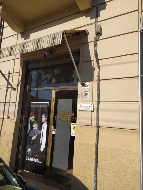 negozio in affitto a La Spezia