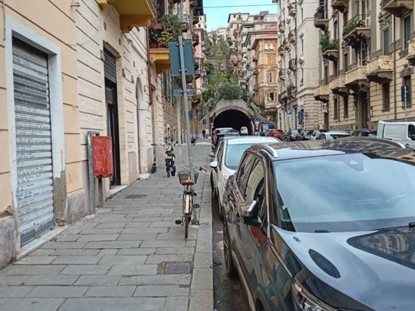 negozio in affitto a La Spezia in zona Centro Storico