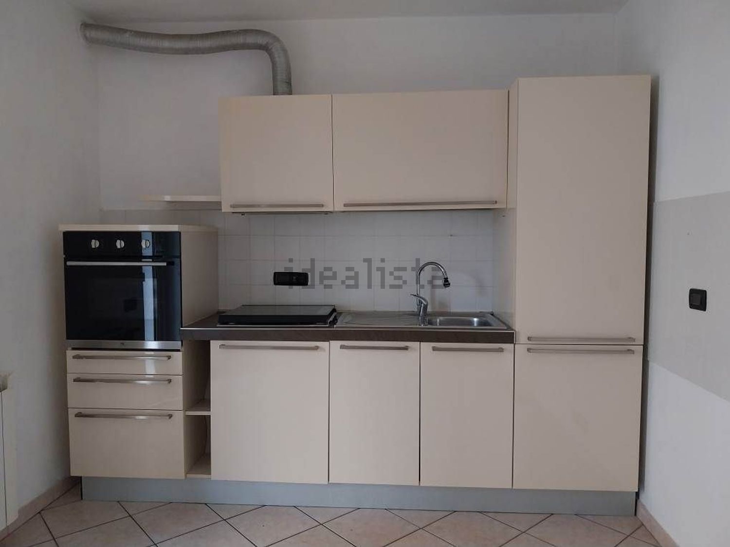 appartamento in affitto a La Spezia in zona Canaletto / Buonviaggio / Migliarina