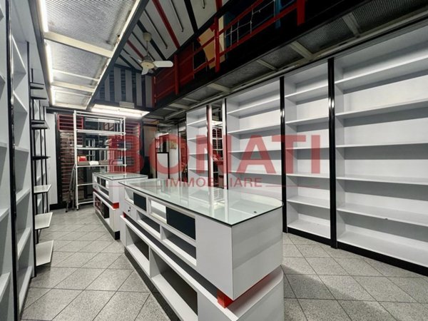 locale commerciale in affitto a La Spezia in zona Centro Storico