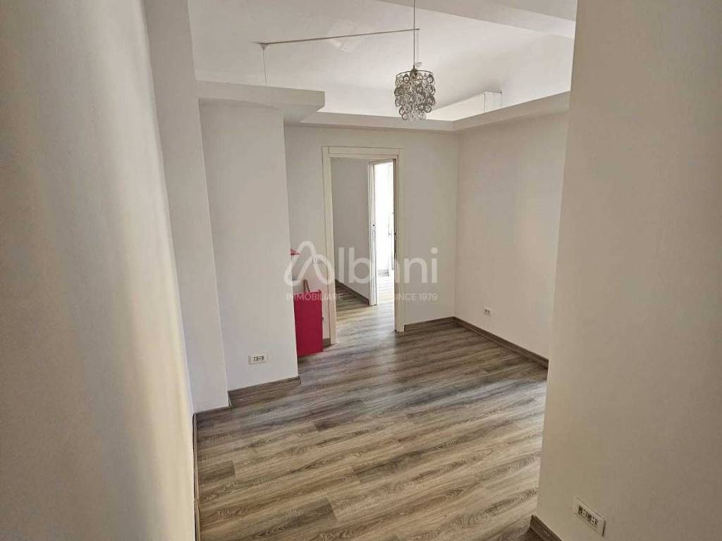 negozio in affitto a La Spezia in zona Centro Storico