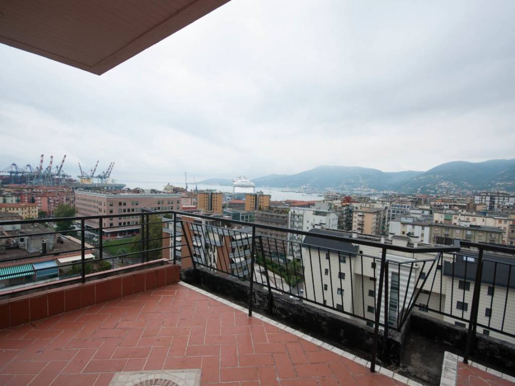 appartamento in affitto a La Spezia in zona Canaletto / Buonviaggio / Migliarina