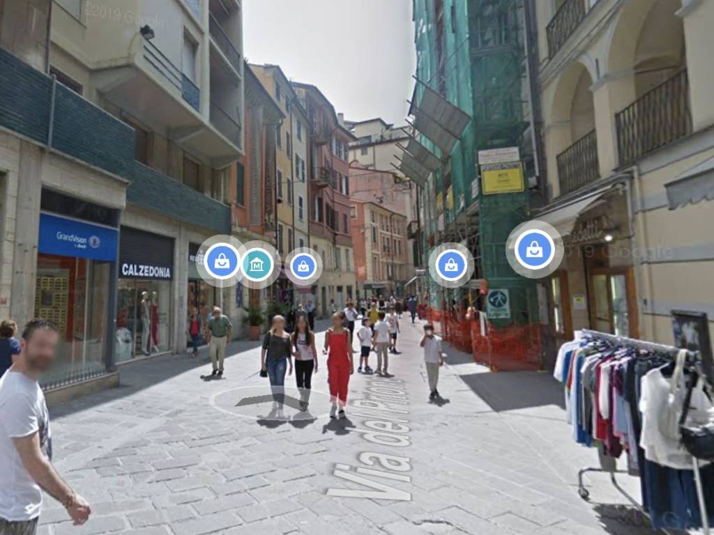negozio in affitto a La Spezia