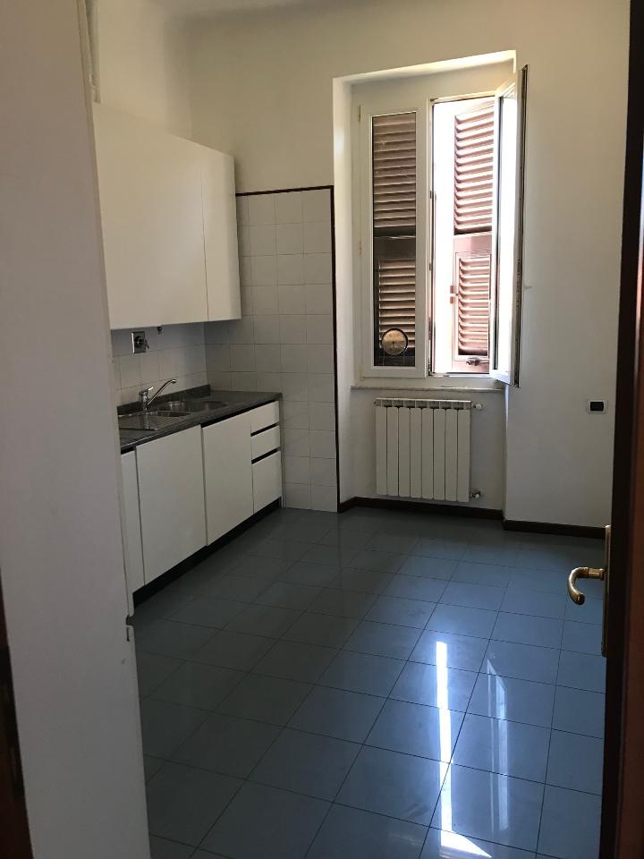 appartamento in affitto a La Spezia in zona Canaletto / Buonviaggio / Migliarina