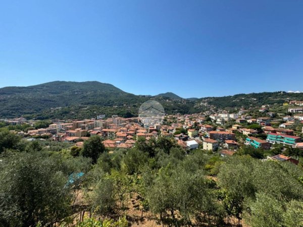 appartamento in affitto a La Spezia in zona Chiappa