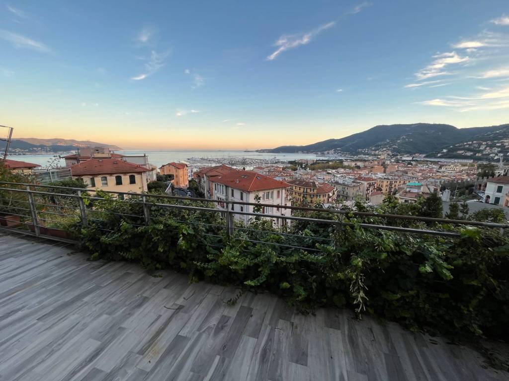 appartamento in affitto a La Spezia