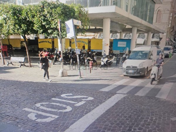 negozio in affitto a La Spezia in zona Centro Storico