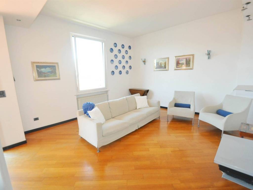 appartamento in affitto a La Spezia