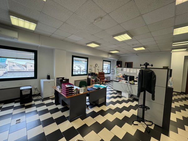 ufficio in affitto a La Spezia in zona Fossamastra
