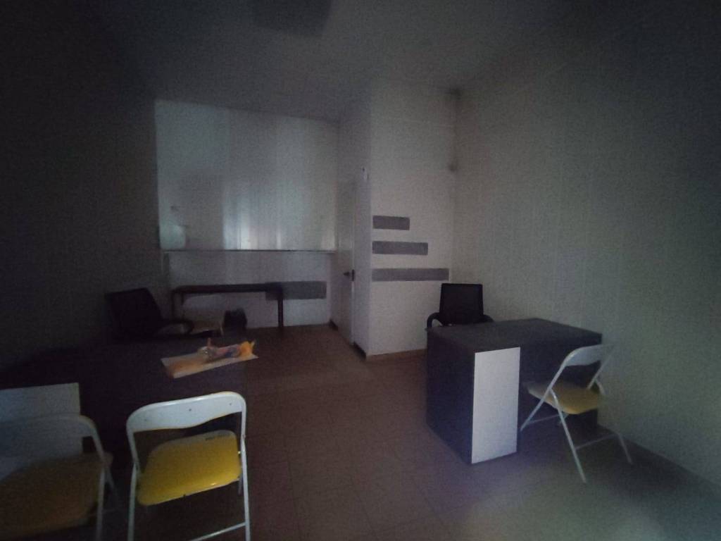 negozio in affitto a La Spezia