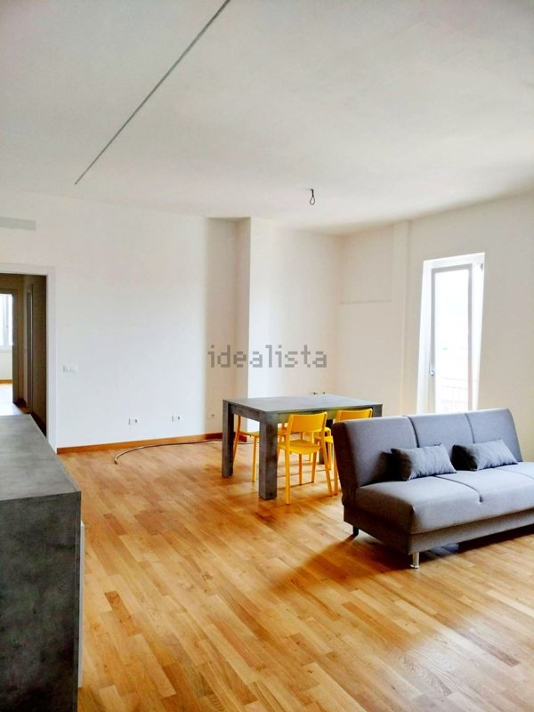 appartamento in affitto a La Spezia