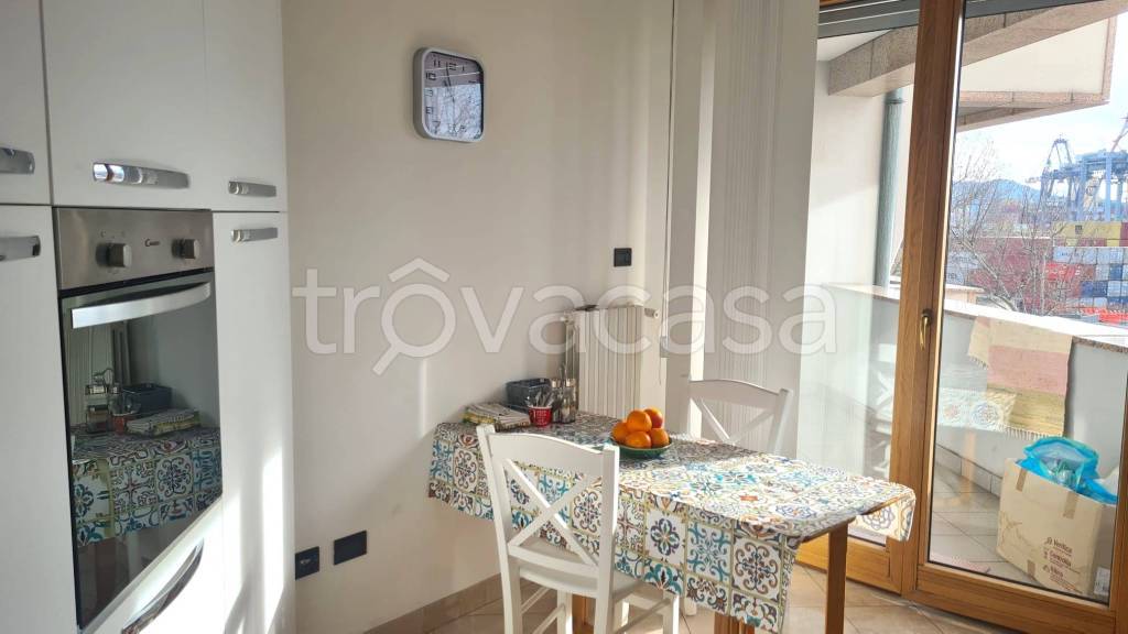 appartamento in affitto a La Spezia in zona Canaletto / Buonviaggio / Migliarina