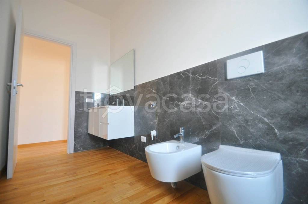 appartamento in affitto a La Spezia in zona Canaletto / Buonviaggio / Migliarina