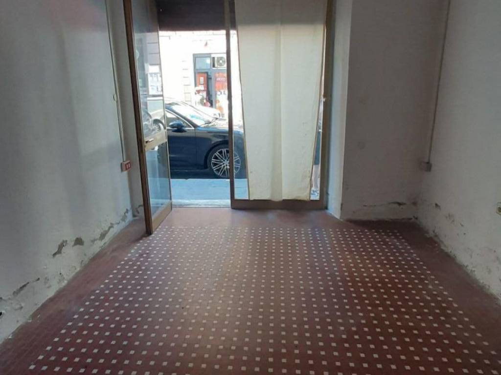 negozio in affitto a La Spezia in zona Centro Storico
