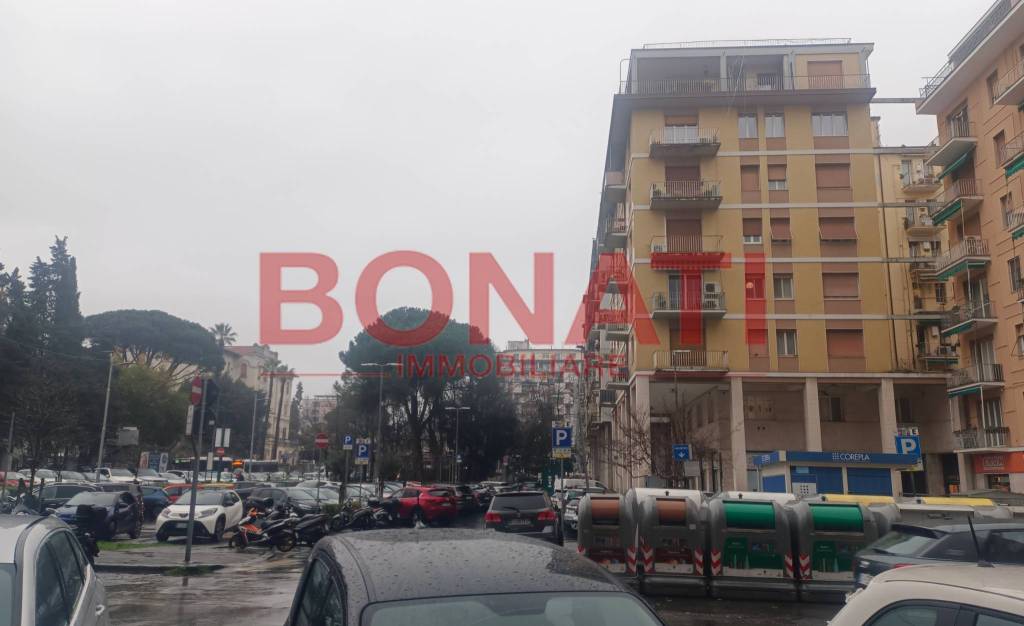 negozio in affitto a La Spezia in zona Canaletto / Buonviaggio / Migliarina