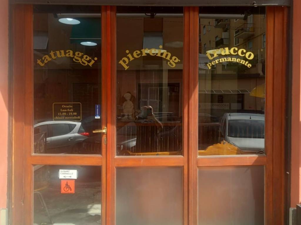 negozio in affitto a La Spezia in zona Valdellora