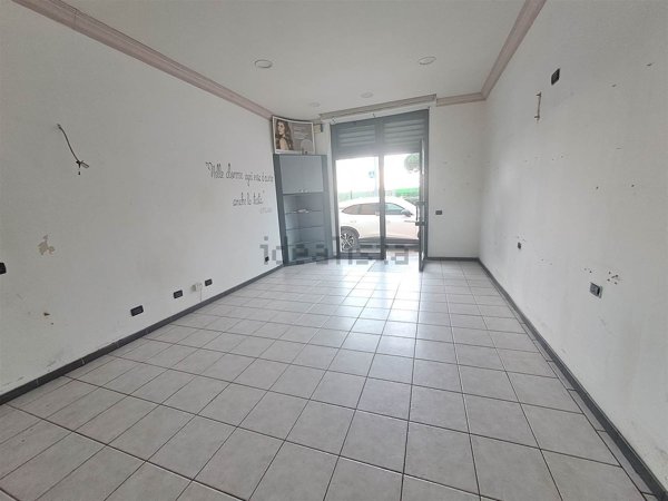 locale commerciale a La Spezia in zona Canaletto / Buonviaggio / Migliarina