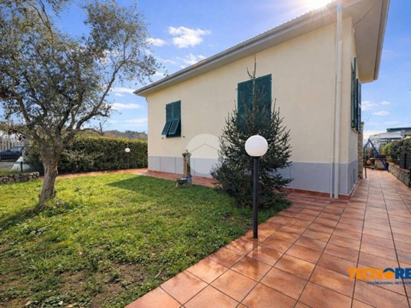 appartamento in affitto a La Spezia in zona Fossamastra