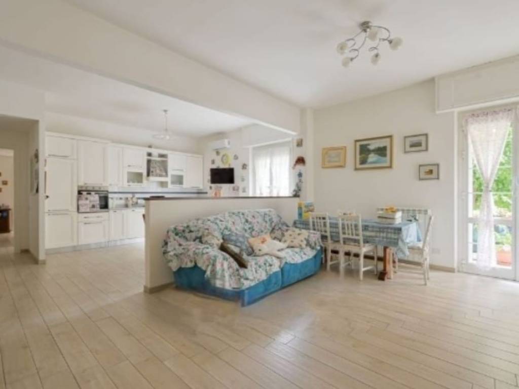 appartamento in affitto a La Spezia in zona Chiappa