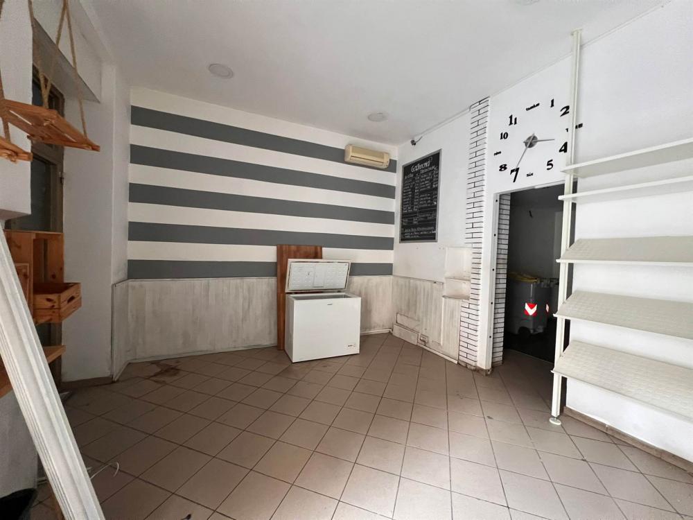 locale commerciale in affitto a La Spezia