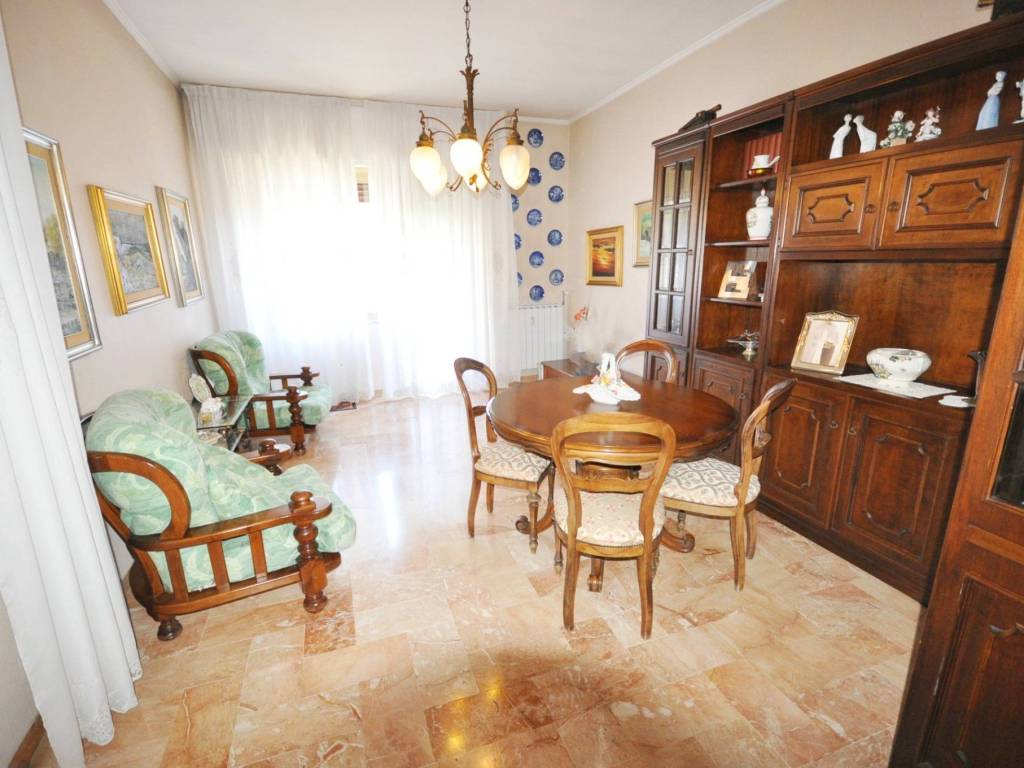 appartamento in affitto a La Spezia in zona Chiappa