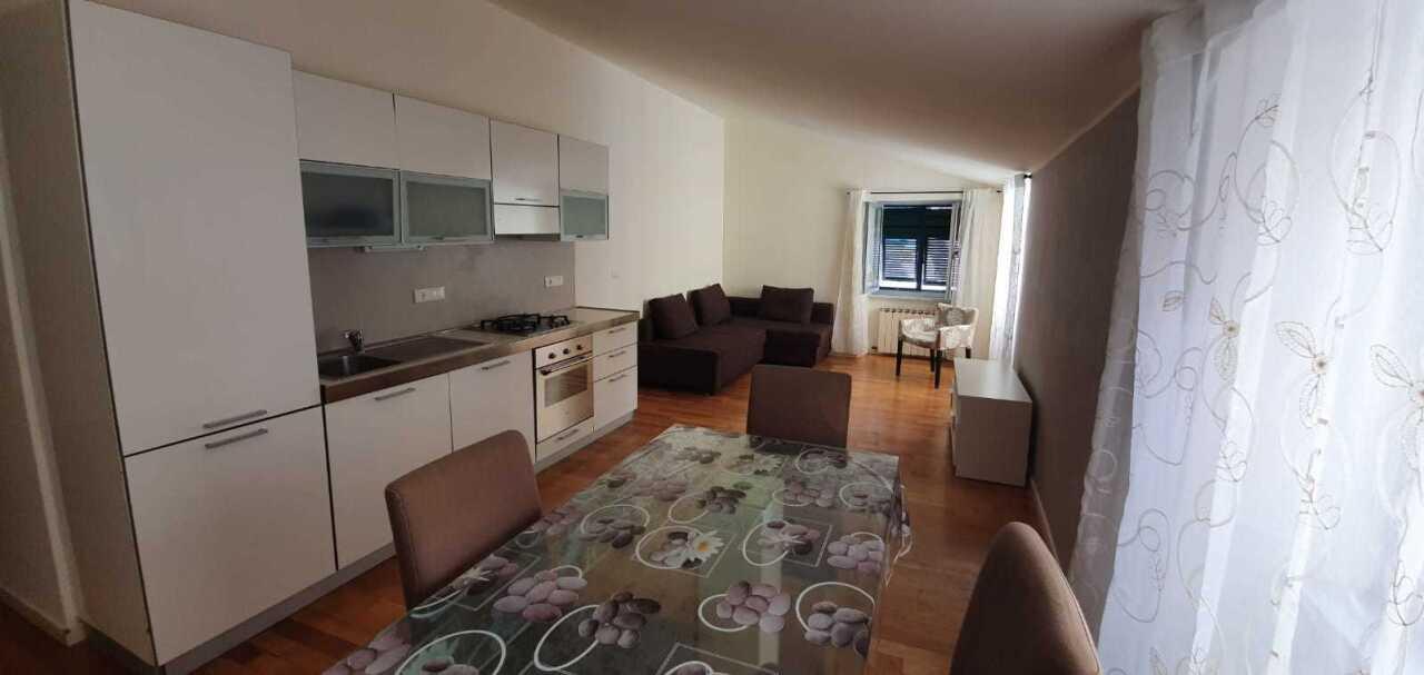 appartamento in affitto a La Spezia in zona Canaletto / Buonviaggio / Migliarina