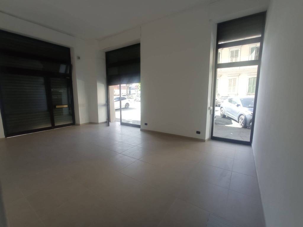 negozio in affitto a La Spezia