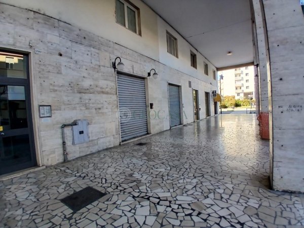 locale commerciale in affitto a La Spezia in zona Centro Storico