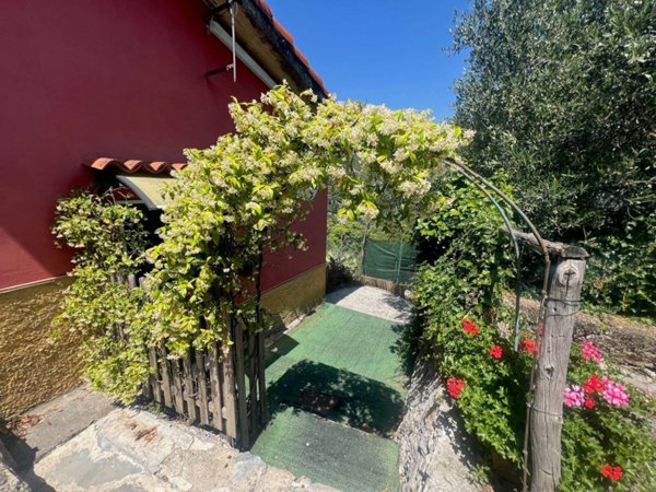 appartamento in affitto a La Spezia in zona Canaletto / Buonviaggio / Migliarina
