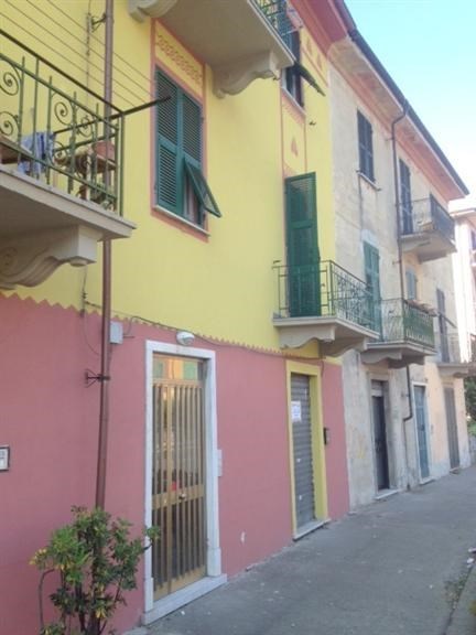 locale commerciale a La Spezia in zona Canaletto / Buonviaggio / Migliarina