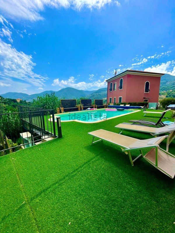 casa indipendente in affitto a La Spezia in zona Chiappa