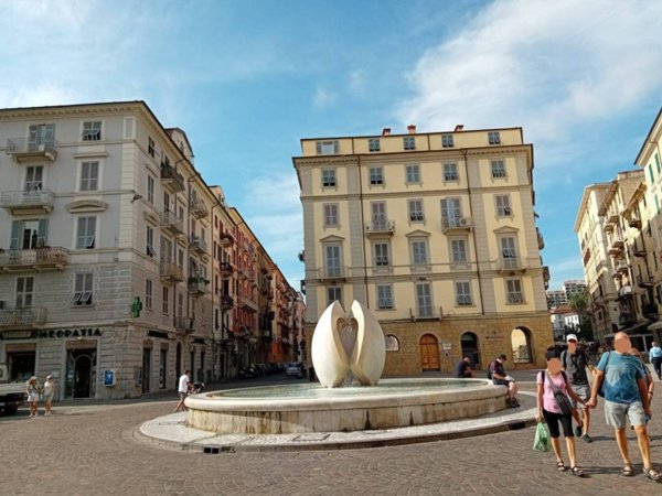 locale commerciale in affitto a La Spezia in zona Centro Storico