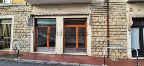 locale commerciale in affitto a Lerici