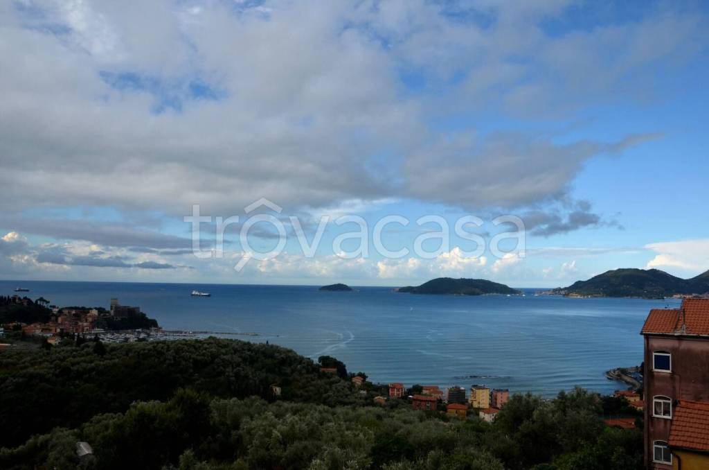 appartamento in affitto a Lerici in zona Pugliola