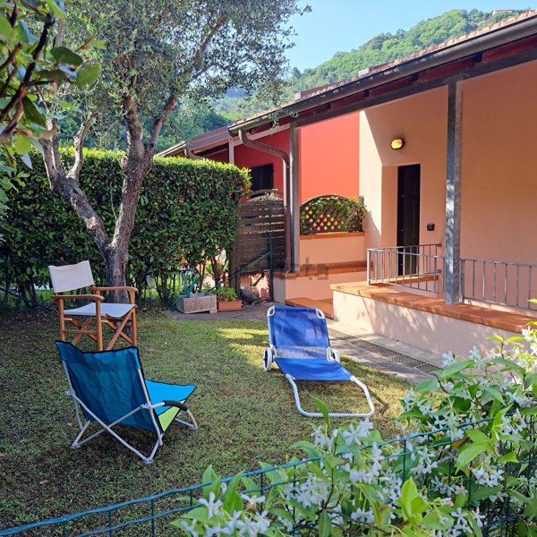 appartamento in affitto a Lerici in zona Pugliola