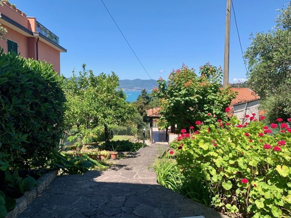 appartamento in affitto a Lerici in zona Tellaro