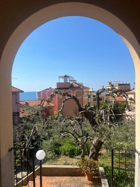 appartamento in affitto a Lerici in zona Tellaro