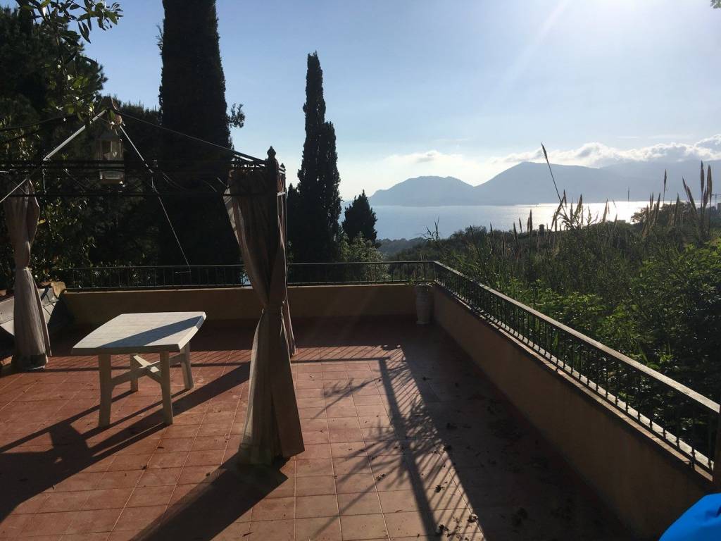 casa indipendente in affitto a Lerici in zona La Serra