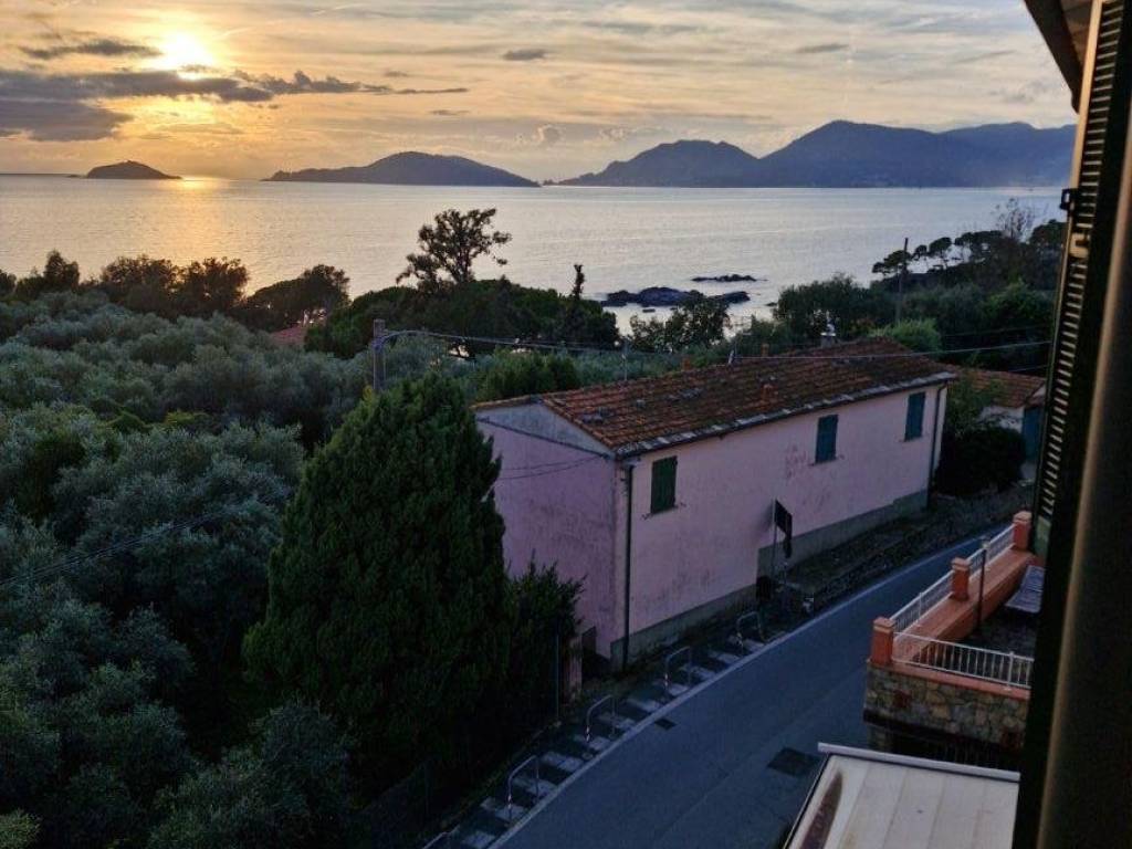 appartamento in affitto a Lerici in zona Tellaro