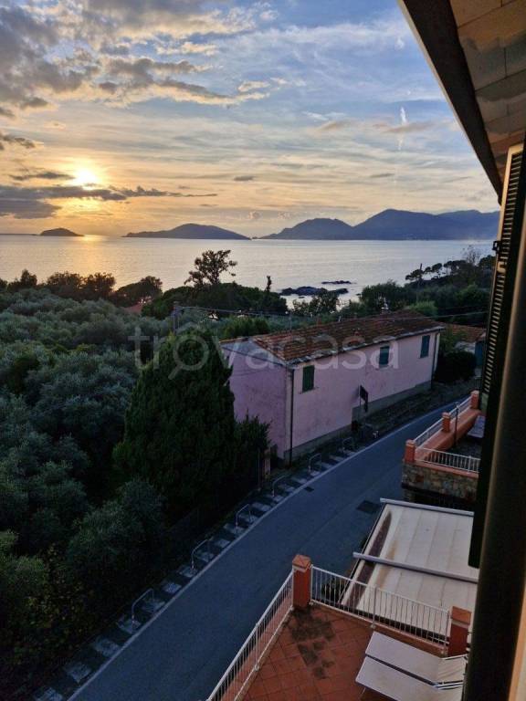 appartamento in affitto a Lerici in zona Tellaro