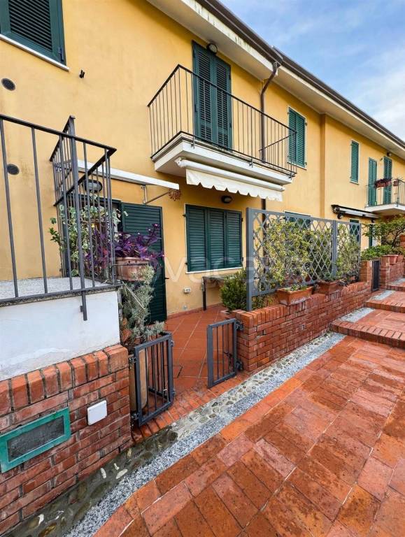 appartamento in affitto a Lerici in zona Pugliola