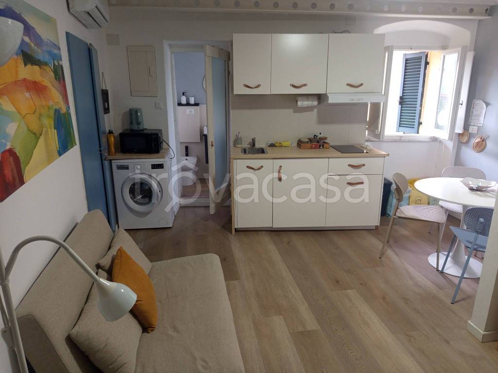 appartamento in affitto a Lerici in zona Muggiano