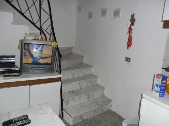 appartamento in affitto a Luni in zona Nicola