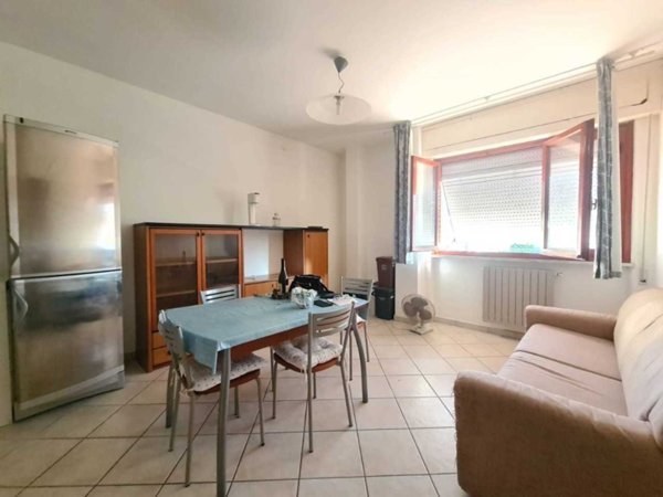 appartamento in affitto a Luni