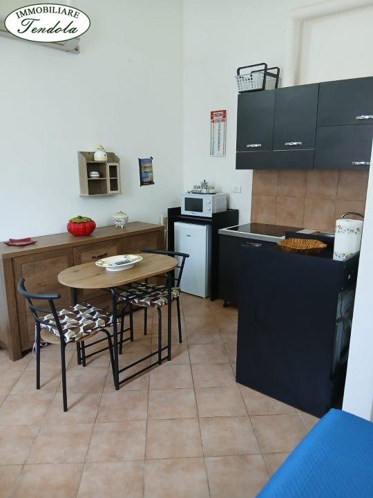 appartamento in affitto a Luni in zona Casano