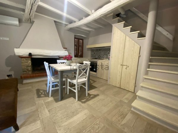 appartamento in affitto a Luni